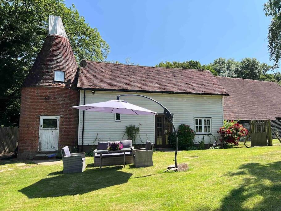 Beautiful 2 Bed Oast - 15 Acre Farm - Tunbridge Wells Villa Exteriör bild